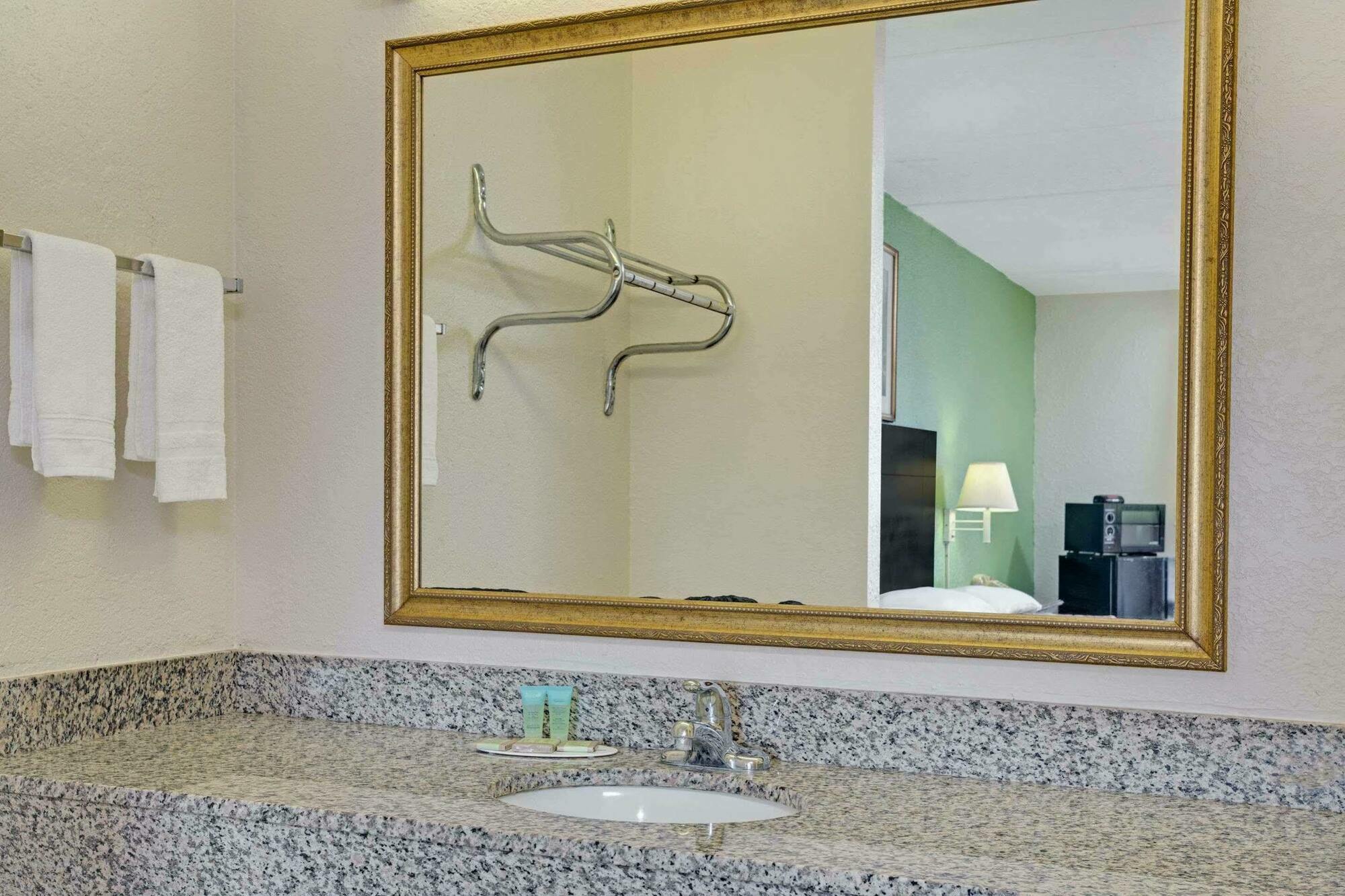 Surestay Hotel By Best Western Jacksonville South Extérieur photo